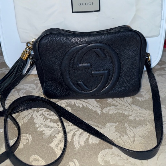 Gucci Pebbled Calfskin Small Soho
Disco Bag - Picture 12 of 16
